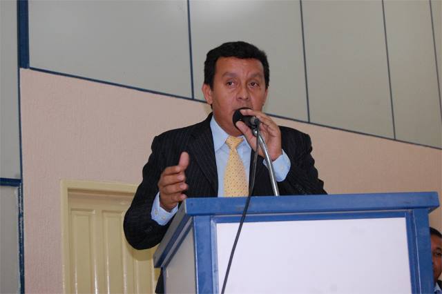 A Câmara Municipal de Candeias do Jamari parabeniza o vereador Junior Silva pelo seu aniversário nesta quinta-feira 14/10