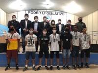Câmara Municipal de Candeias do Jamari concede Moção de Aplausos aos Atletas do Sub-15