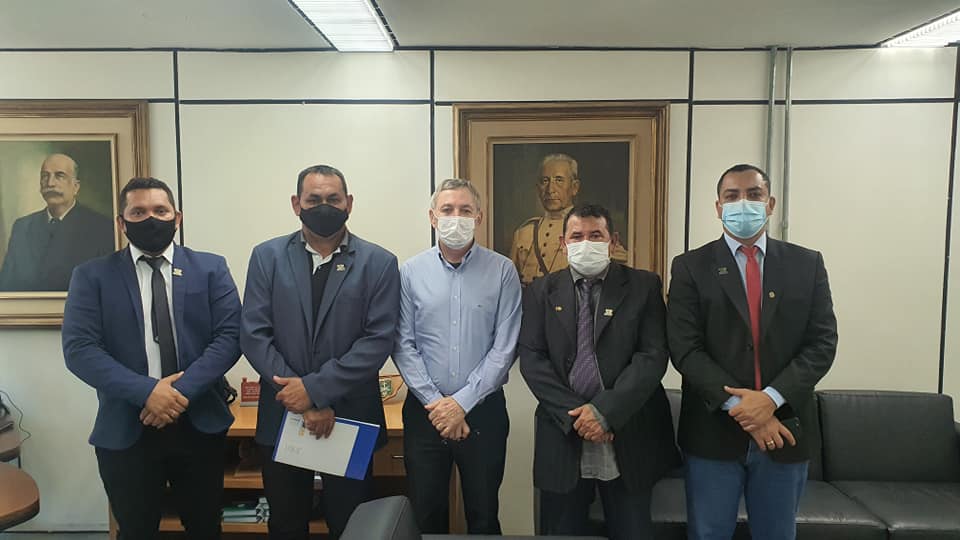 Em busca de recursos Vereadores se reúnem no Ministério da Defesa